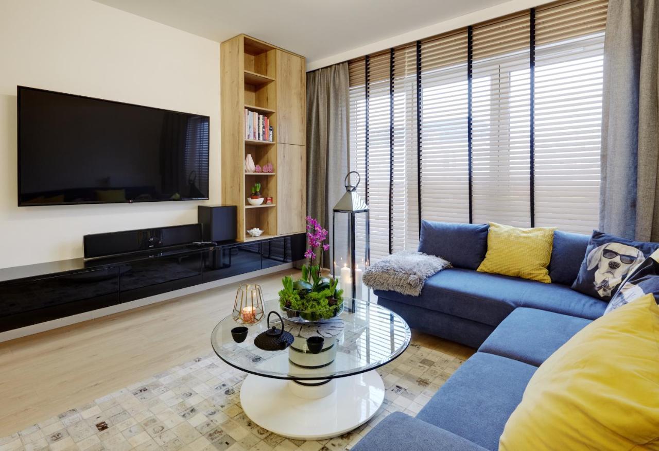 Seven Heaven Apartment คาโตวีตเซ ภายนอก รูปภาพ