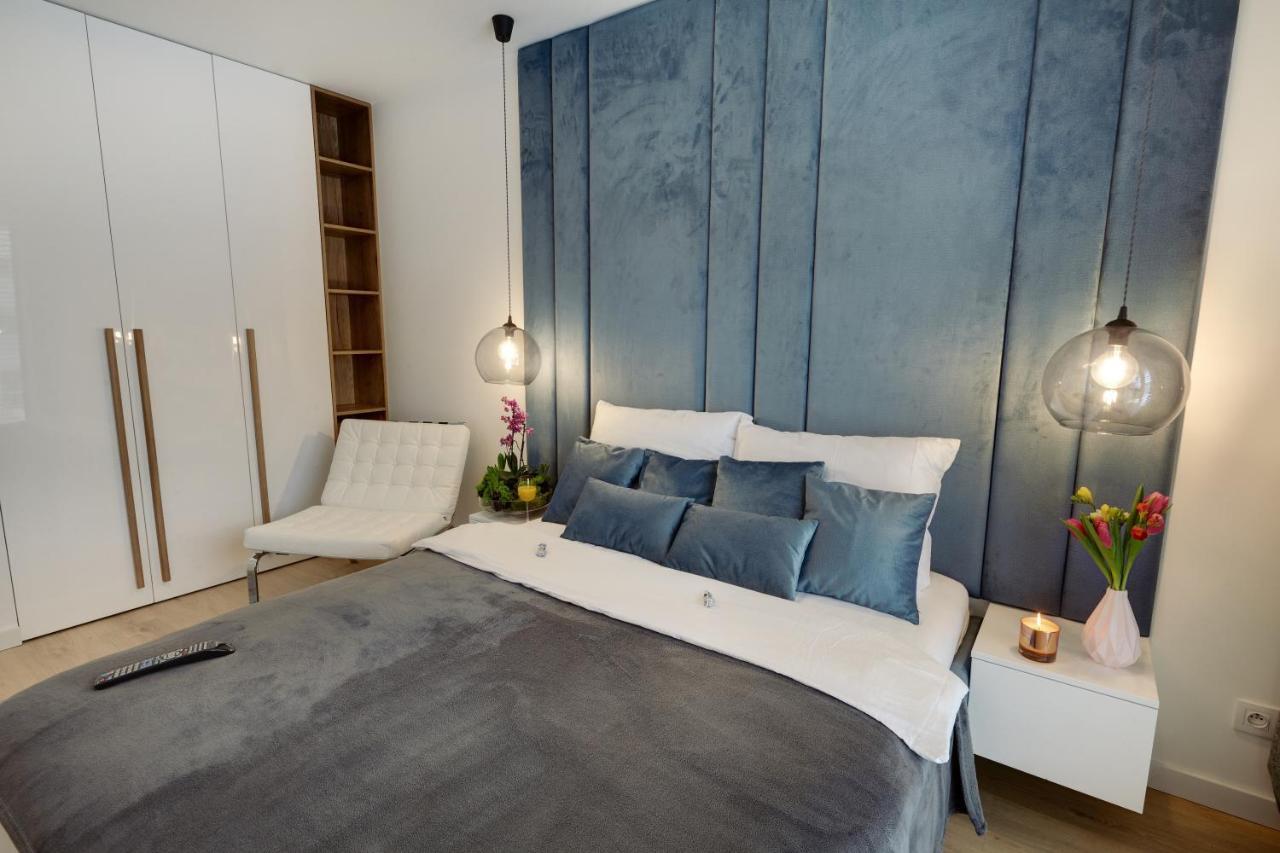 Seven Heaven Apartment คาโตวีตเซ ภายนอก รูปภาพ